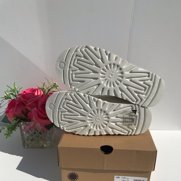 UGG Neumel Chopd - Picture 8 of 9